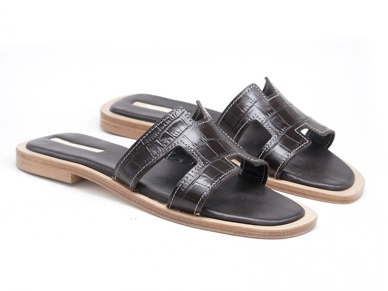 H Maiori coconut dark-headed